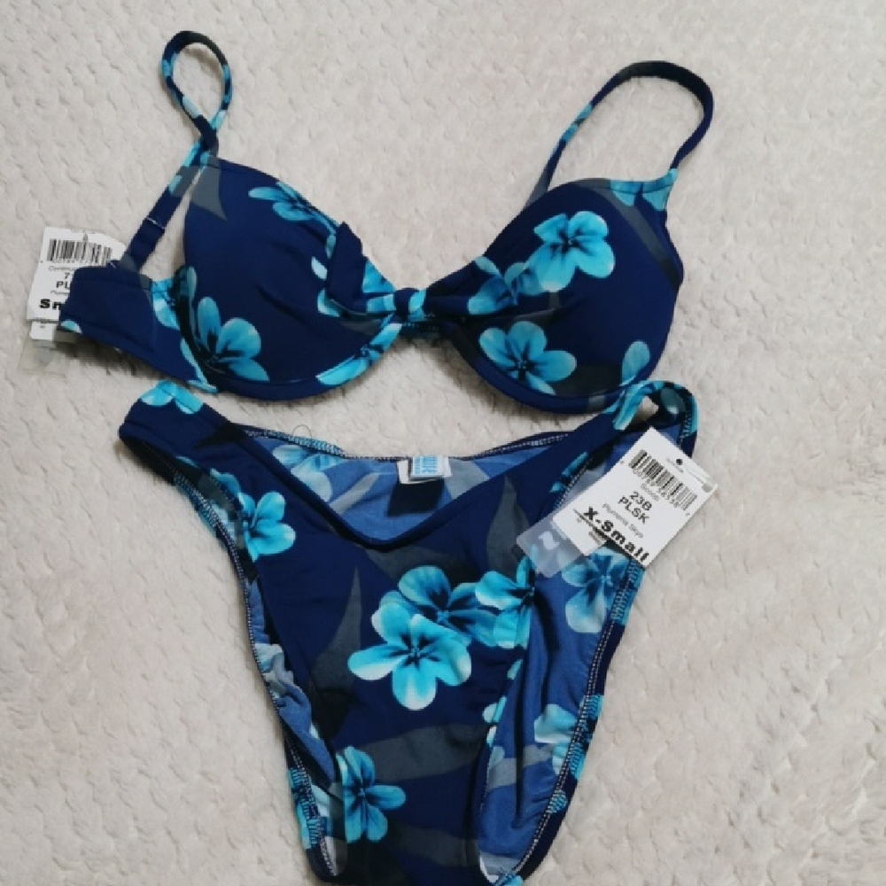 Sunsets Separates Navy and Aqua Floral Swim Set